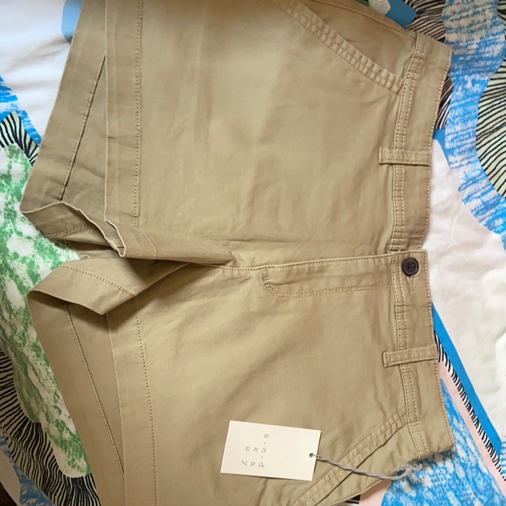 A.n.d eawy shorts